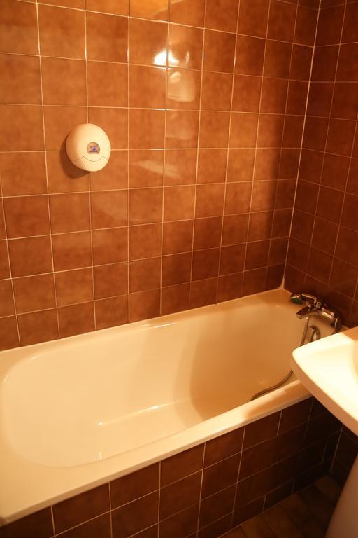 L'Oyat Hotel Lacanau Ruang foto