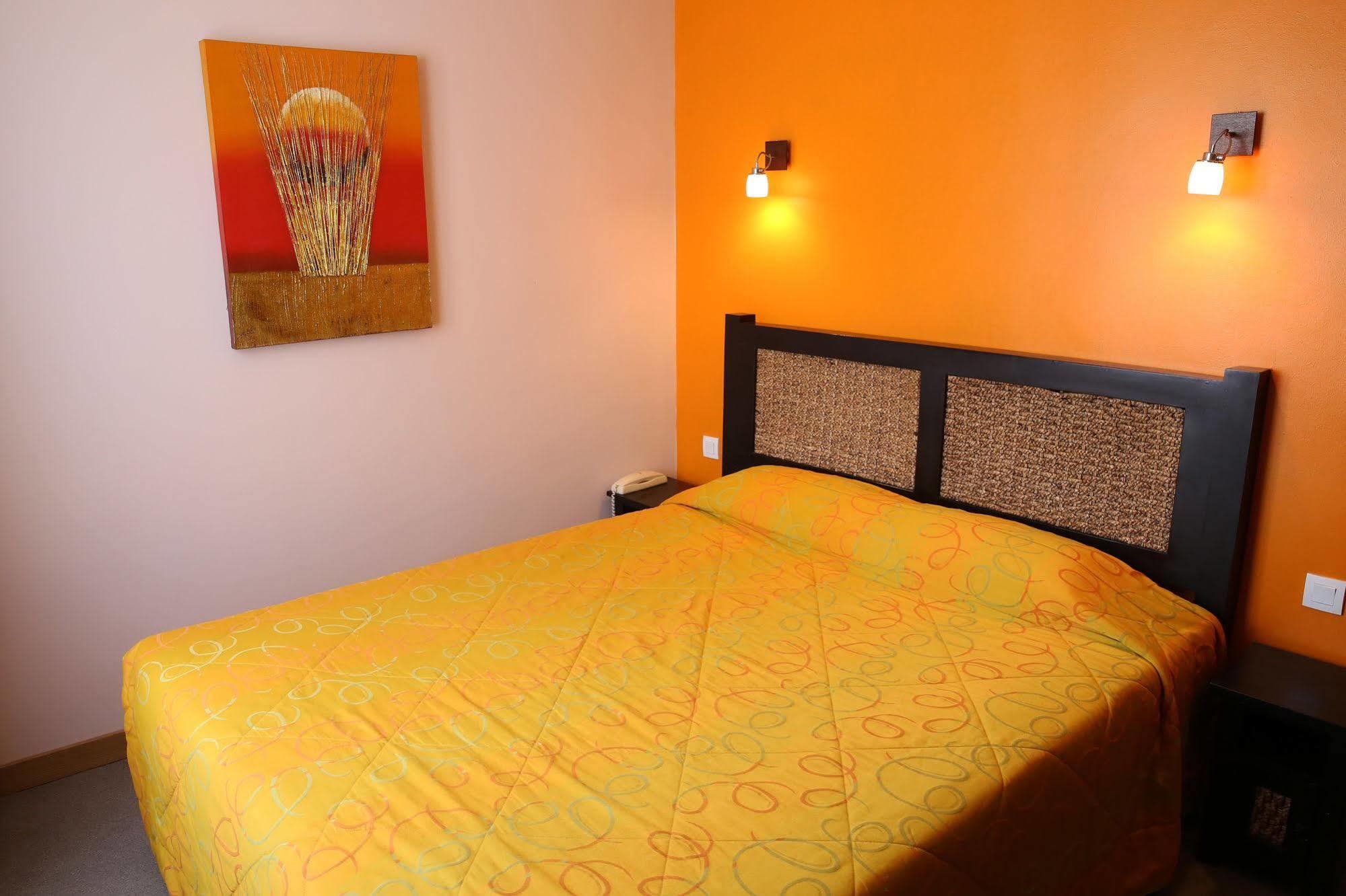 L'Oyat Hotel Lacanau Bagian luar foto