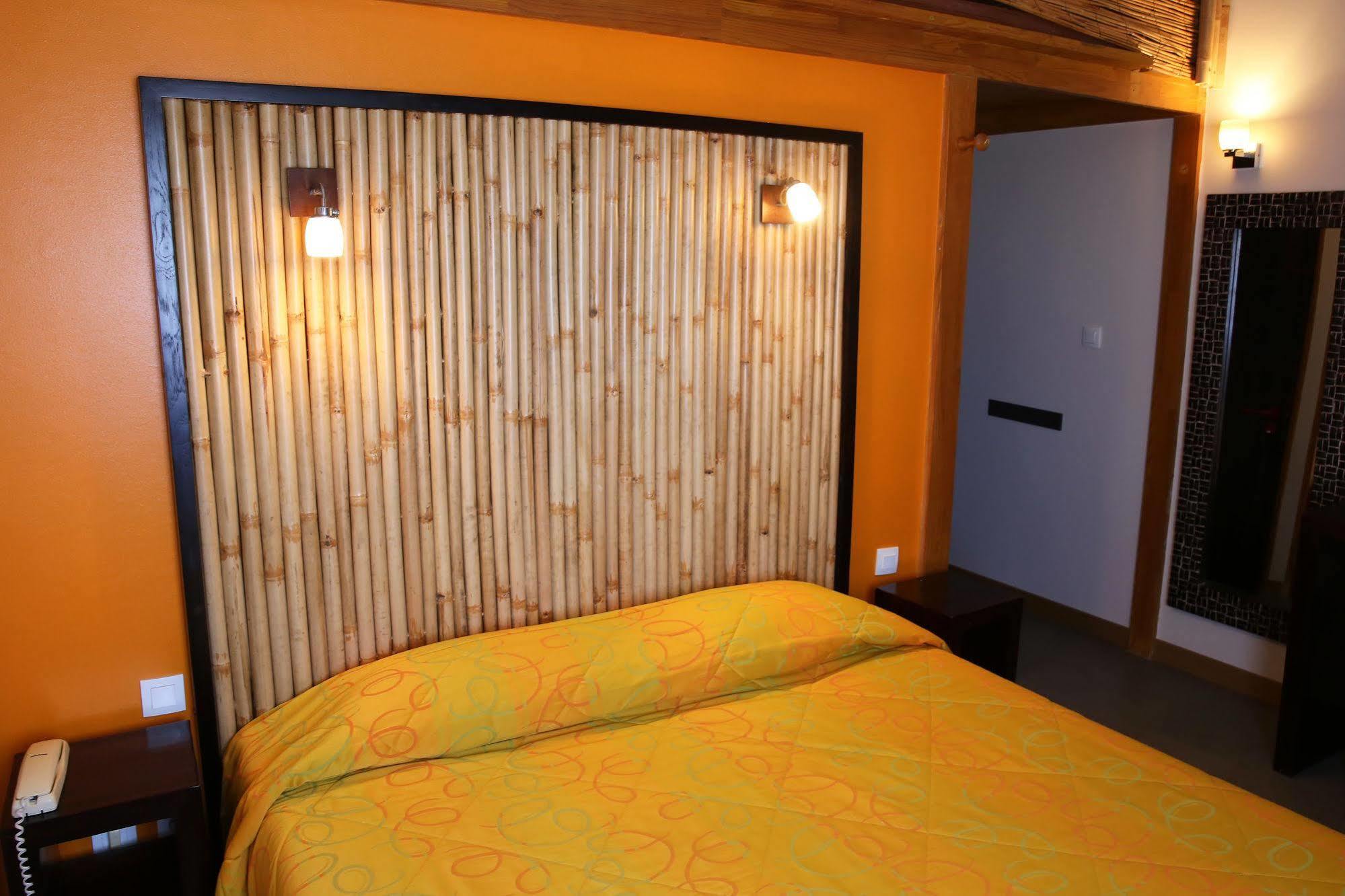L'Oyat Hotel Lacanau Bagian luar foto
